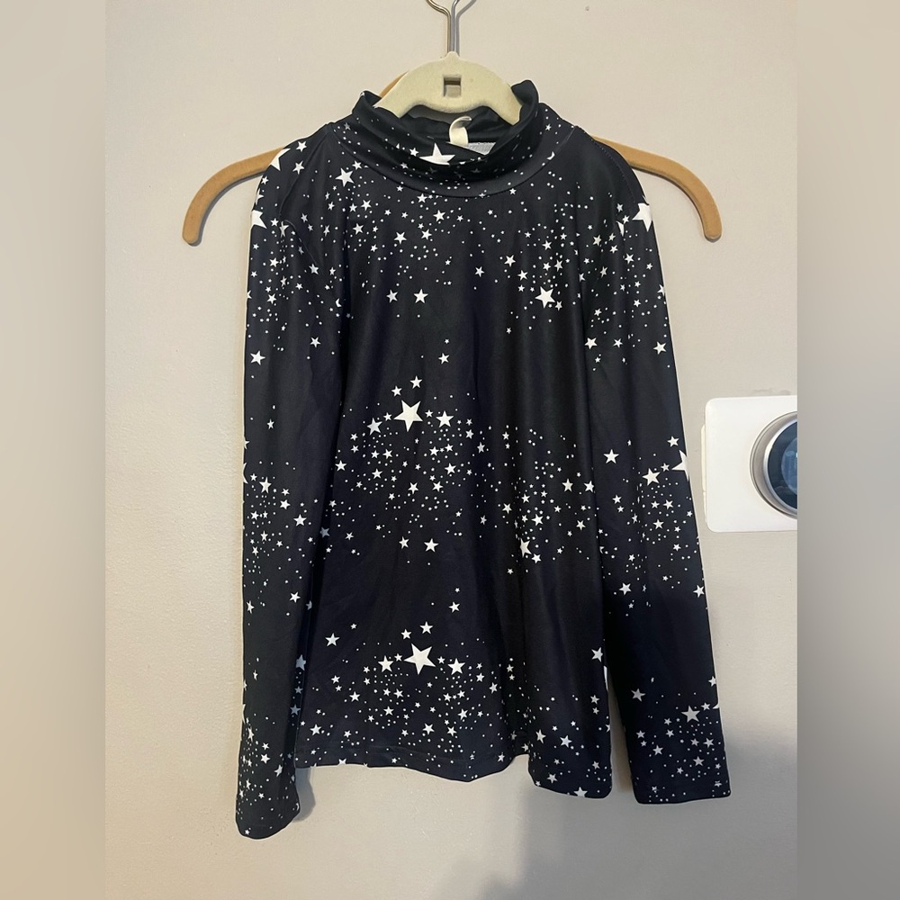 Girl black shirt with stars